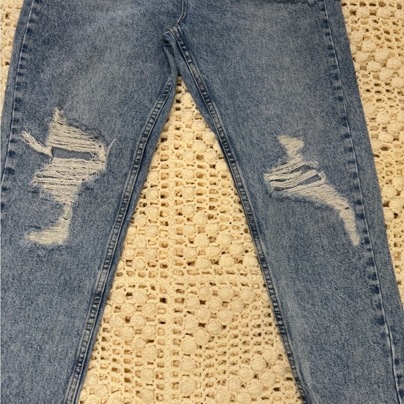 SHEIN Women's Distressed Blue Jeans.       #10 - Picture 3 of 13